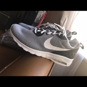 New! Never worn! Nike Air Max